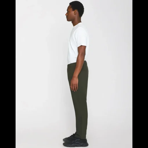 Chuck Regular Twill Chino Made Of Organic Cotton